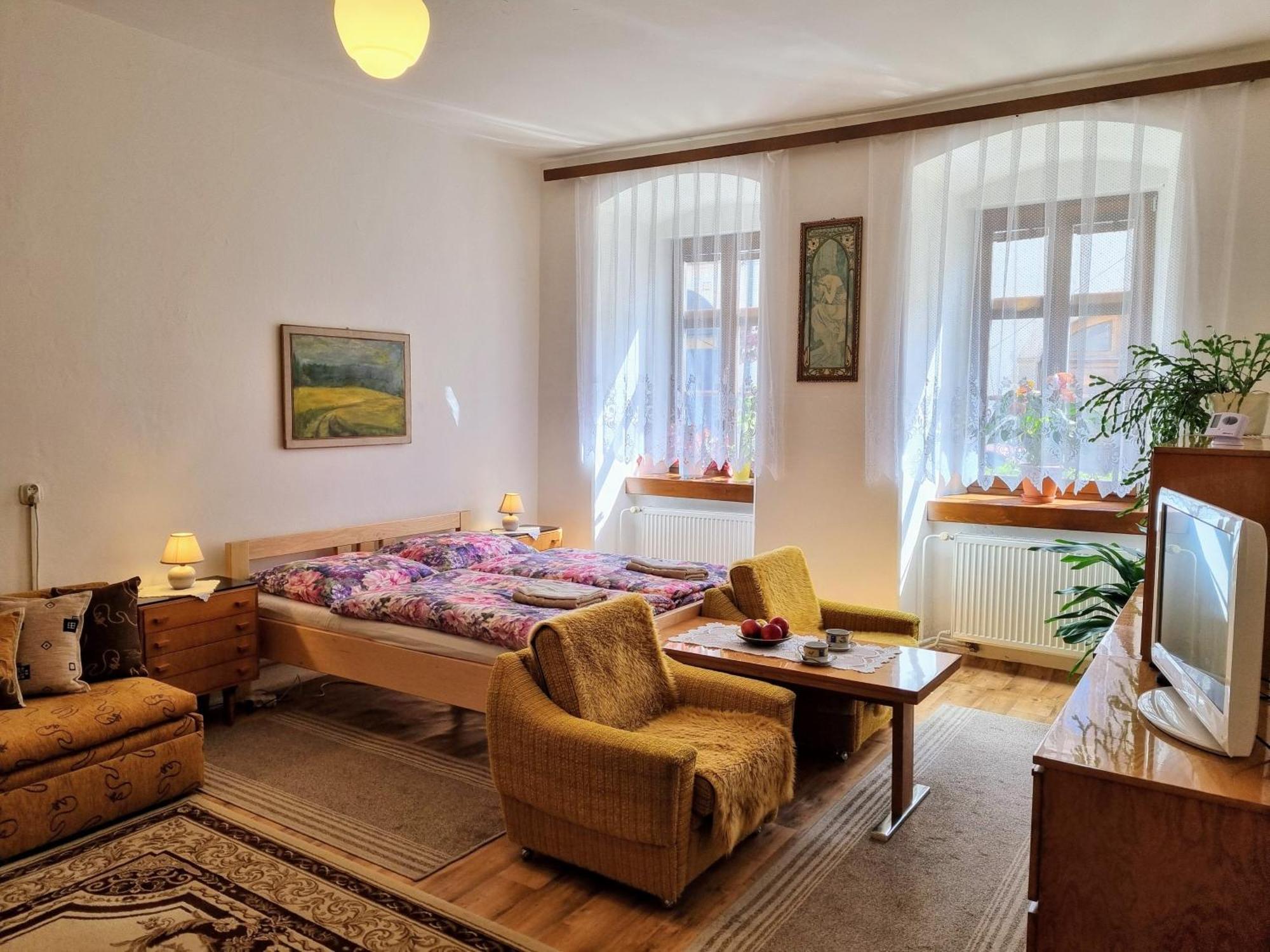 Apartment In A Historical House In The Center Of Левоча Екстер'єр фото